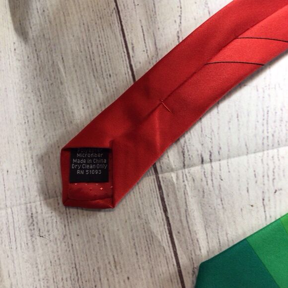 Vintage Hallmark Holiday Traditions Red Green Santa Reindeer Golf Tie - Picture 9 of 14